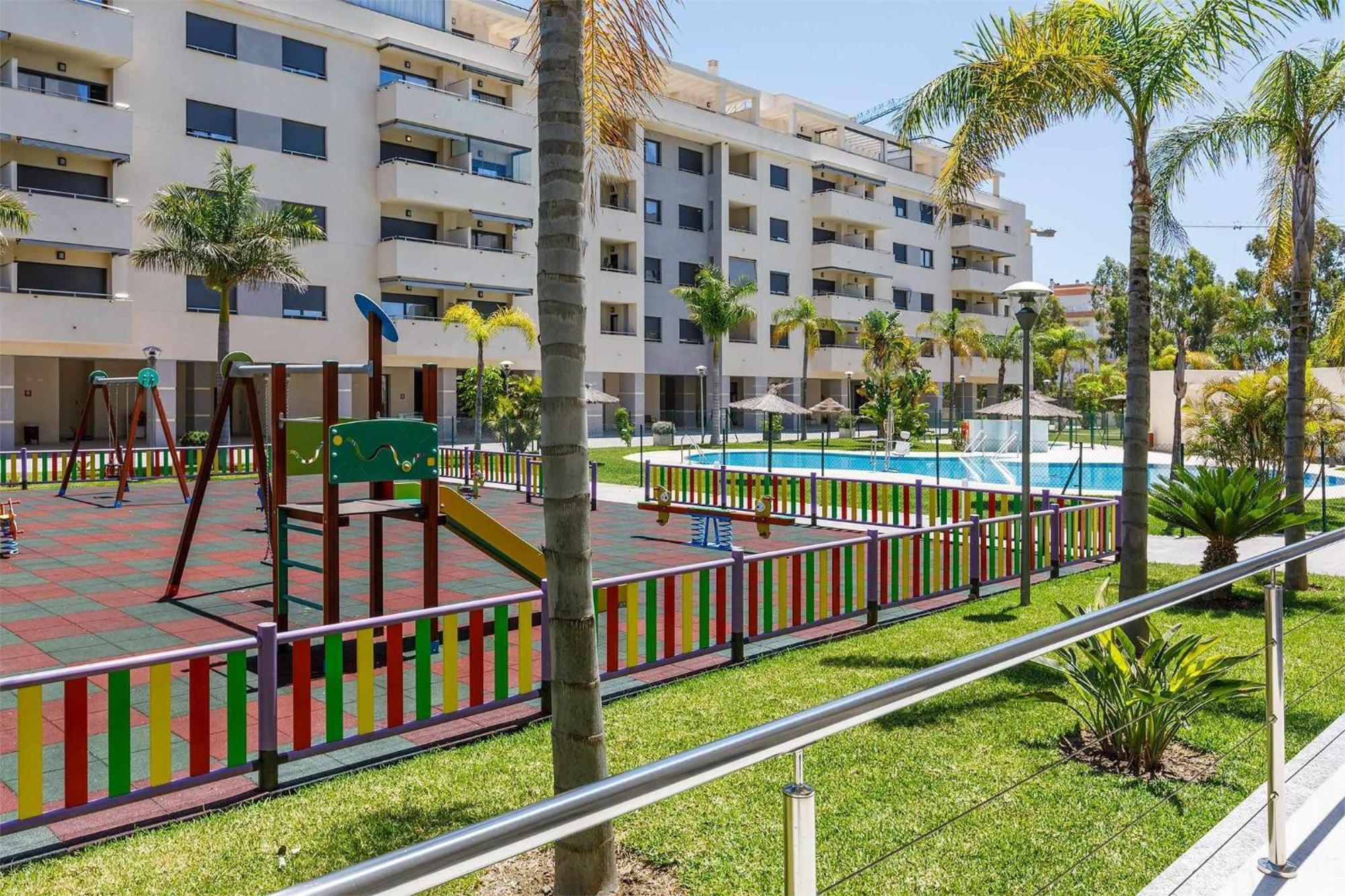 Piscina Abierta - Open Pool Playa Marinsa Apartment Torre Del Mar